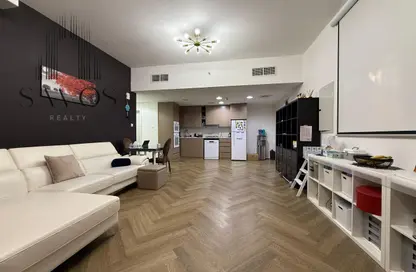 شقة - غرفة نوم - 2 حمامات للبيع في حدائق الإمارات 1 - قرية الجميرا سركل - دبي شقة - غرفة نوم - 2 حمامات للبيع في حدائق الإمارات 1 - قرية الجميرا سركل - دبي