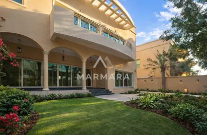 Villa - 5 Bedrooms - 6 Bathrooms for rent in Jumeirah 3 Villas - Jumeirah 3 - Jumeirah - Dubai