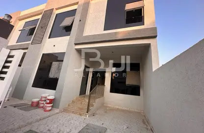 Outdoor Building image for: Townhouse - 5 Bedrooms - 5 Bathrooms for sale in Al Yasmeen 1 - Al Yasmeen - Ajman, Image 1