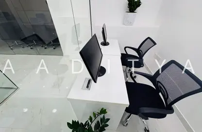 مكتب - استوديو - 1 حمام للايجار في لولو سنتر - منطقة حديقة الكرامة - الكرامة - دبي