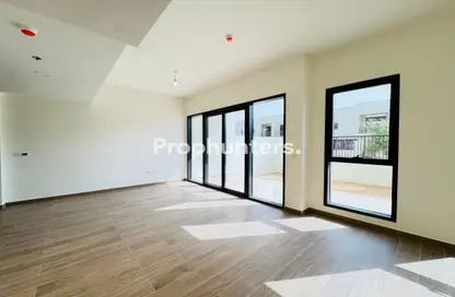 Apartment - 3 Bedrooms - 4 Bathrooms for rent in The Regent - Town Square - Dubai