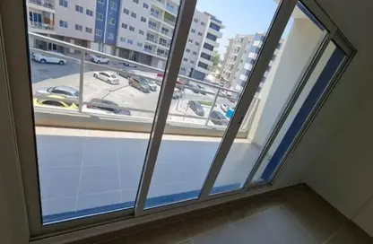Apartment - 2 Bedrooms - 2 Bathrooms for sale in Tower 10 - Al Reef Downtown - Al Reef - Abu Dhabi
