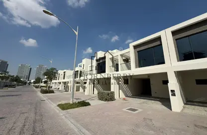 Townhouse - 3 Bedrooms - 4 Bathrooms for rent in Bel Air - DAMAC Hills - Dubai