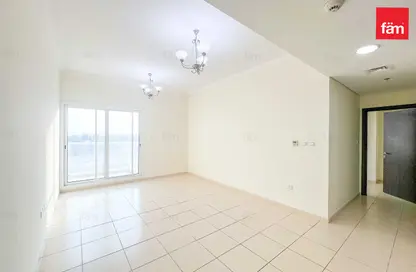 Apartment - 1 Bedroom - 2 Bathrooms for rent in Mazaya 2 - Queue Point - Dubai Land - Dubai