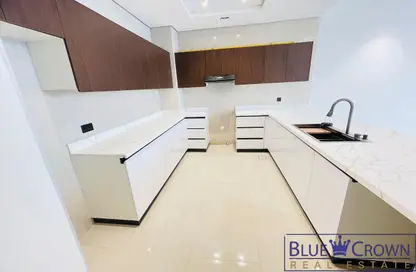 Apartment - 1 Bedroom - 2 Bathrooms for rent in Al Manal La Rose - Jumeirah Village Circle - Dubai