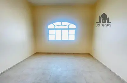 Empty Room image for: Apartment - 1 Bedroom - 1 Bathroom for rent in Al Ain Compound - Bida Bin Ammar - Asharej - Al Ain, Image 1
