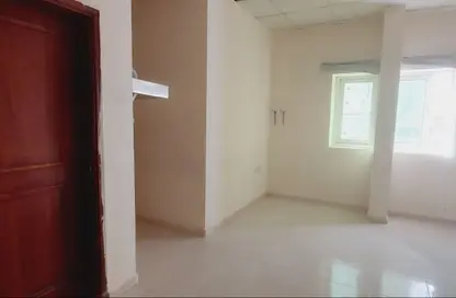Apartment - Studio - 1 Bathroom for rent in Fire Station Road - Muwaileh - Sharjah