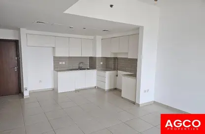 Apartment - 2 Bedrooms - 2 Bathrooms for sale in Zahra Apartments 1A - Zahra Apartments - Town Square - Dubai