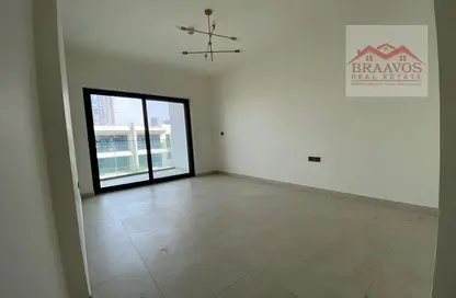 Empty Room image for: Apartment - 1 Bedroom - 2 Bathrooms for rent in Binghatti Jasmine - Jumeirah Village Circle - Dubai, Image 1