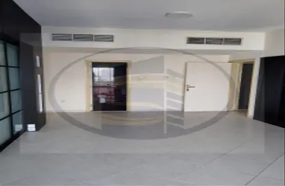 Empty Room image for: Apartment - 3 Bedrooms - 4 Bathrooms for rent in Al Qasba - Sharjah, Image 1