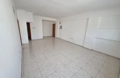 Apartment - 2 Bedrooms - 1 Bathroom for rent in Ajman Corniche Residences - Ajman Corniche Road - Ajman