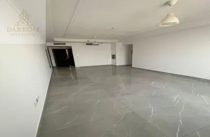 شقة - 2 غرف نوم - 2 حمامات للايجار في فندق كراون بالاس - الراشدية 1 - الراشدية - عجمان