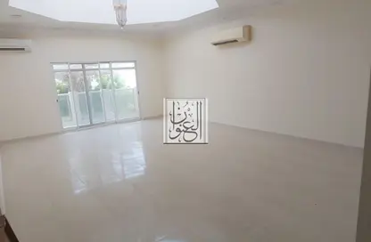 فيلا - 5 غرف نوم - 5 حمامات للايجار في شرقان - الحيرة - الشارقة