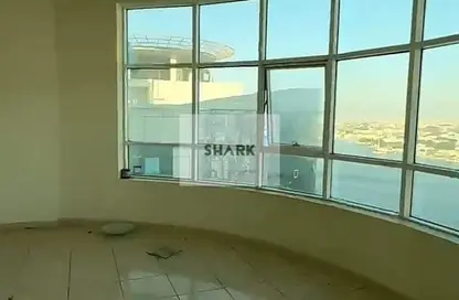 شقة - غرفة نوم - 2 حمامات للبيع في أورينت تاور 1 - أورينت تاور - البستان - عجمان