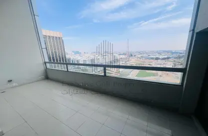 دوبلكس - 3 غرف نوم - 3 حمامات للايجار في أبراج الخالدية - الخالدية - أبوظبي