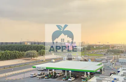 شقة - غرفة نوم - 2 حمامات للايجار في الزاهية - تجارية مويلح - الشارقة شقة - غرفة نوم - 2 حمامات للايجار في الزاهية - تجارية مويلح - الشارقة