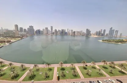 Apartment - 4 Bedrooms - 5 Bathrooms for rent in Lake Tower - Al Majaz 1 - Al Majaz - Sharjah