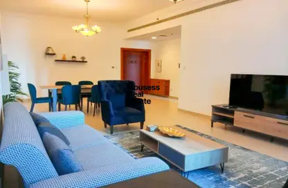 Living / Dining Room image for: Apartment - 2 Bedrooms - 2 Bathrooms for rent in Manazel Al Safa - Business Bay - Dubai, Image 1