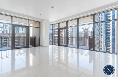 Apartment - 2 Bedrooms - 3 Bathrooms for sale in Boulevard Crescent 2 - BLVD Crescent - Downtown Dubai - Dubai