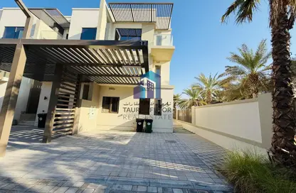 Villa - 4 Bedrooms - 6 Bathrooms for rent in District 1A - Jumeirah Village Triangle - Dubai