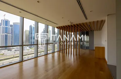 Office Space - Studio - 1 Bathroom for rent in Marina Plaza - Dubai Marina - Dubai