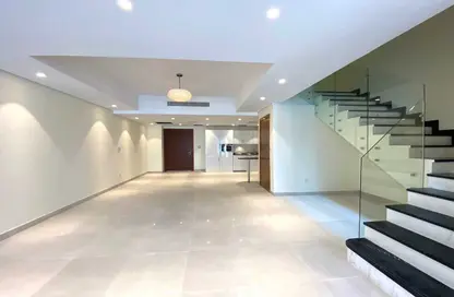 تاون هاوس - 4 غرف نوم - 6 حمامات للبيع في فلل هيلبرون - منطقة 14 - قرية جميرا الدائرية - دبي