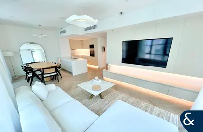 Apartment - 2 Bedrooms - 2 Bathrooms for sale in Standpoint Tower 1 - Standpoint Towers - Downtown Dubai - Dubai