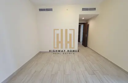 Apartment - 1 Bedroom - 2 Bathrooms for rent in Muwaileh 29 Building - Muwaileh - Sharjah