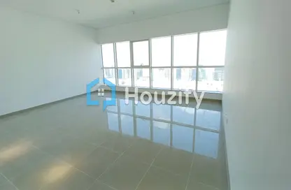 Empty Room image for: Apartment - 3 Bedrooms - 3 Bathrooms for rent in Bloom Central - Al Tibbiya - Abu Dhabi, Image 1