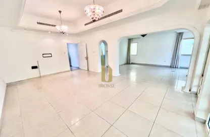 Villa - 5 Bedrooms - 5 Bathrooms for rent in Umm Suqeim 2 Villas - Umm Suqeim 2 - Umm Suqeim - Dubai