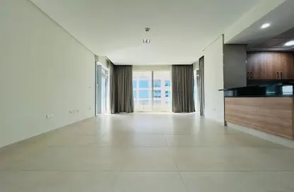 Apartment - 1 Bedroom - 2 Bathrooms for rent in Guardian Towers - Danet Abu Dhabi - Abu Dhabi