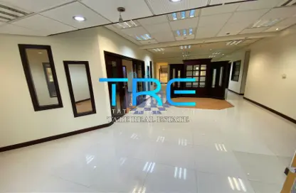 Office Space - Studio - 2 Bathrooms for rent in Hamdan Street - Abu Dhabi