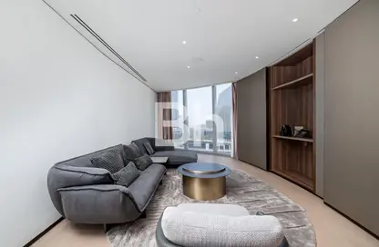 Apartment - 1 Bedroom - 3 Bathrooms for rent in Armani Residence - Burj Khalifa Area - Downtown Dubai - Dubai
