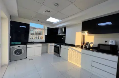 شقة - غرفة نوم - 2 حمامات للايجار في بارك سنترال - الخليج التجاري - دبي