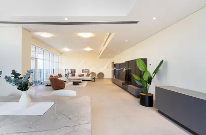 Penthouse - 4 Bedrooms - 5 Bathrooms for rent in Marina Arcade Tower - Dubai Marina - Dubai
