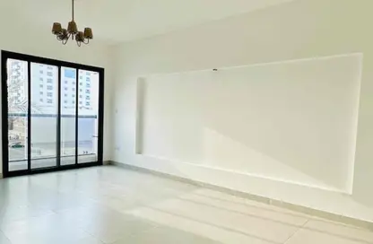 Apartment - 1 Bedroom - 2 Bathrooms for rent in Al Mamzar - Deira - Dubai