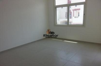 Apartment - 2 Bedrooms - 2 Bathrooms for rent in Waterfall District - Al Ghadeer - Abu Dhabi