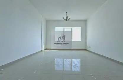 شقة - 2 غرف نوم - 2 حمامات للايجار في شارع بوخارا ​ - النهدة - الشارقة