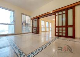 شقة - 3 غرف نوم - 4 حمامات للكراء في برج يو بي إل - شارع خليفة - أبوظبي