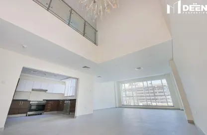 Apartment - 3 Bedrooms - 3 Bathrooms for sale in Marina Arcade Tower - Dubai Marina - Dubai