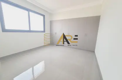 Apartment - 2 Bedrooms - 3 Bathrooms for rent in Muwaileh Commercial - Sharjah