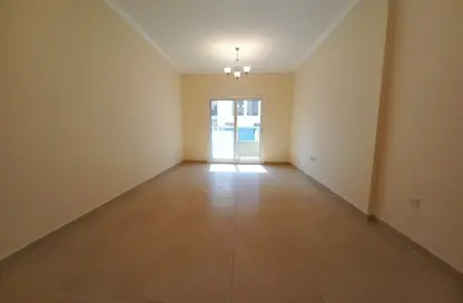 Apartment - 1 Bedroom - 2 Bathrooms for rent in Muwaileh 29 Building - Muwaileh - Sharjah