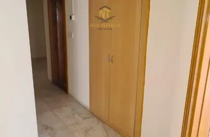 شقة - 3 غرف نوم - 4 حمامات للايجار في شارع التعاون - التعاون - الشارقة شقة - 3 غرف نوم - 4 حمامات للايجار في شارع التعاون - التعاون - الشارقة