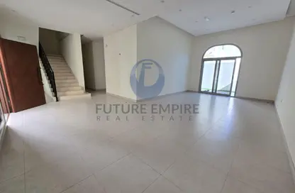 Villa - 4 Bedrooms - 6 Bathrooms for rent in Al Garhoud - Dubai