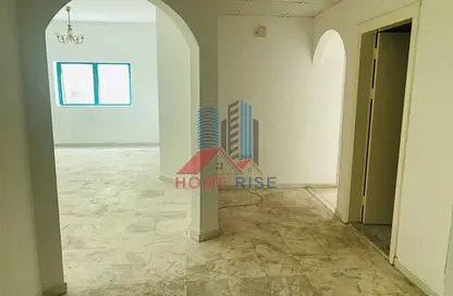 Apartment - 2 Bedrooms - 2 Bathrooms for rent in New Al Taawun Road - Al Taawun - Sharjah
