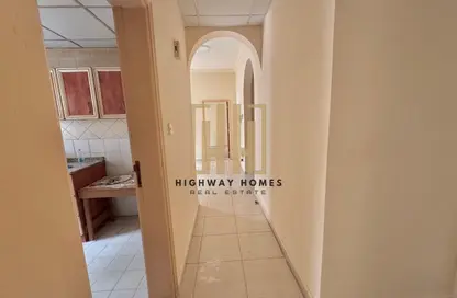 شقة - 2 غرف نوم - 2 حمامات للايجار في بناية مويليح 29 - مويلح - الشارقة شقة - 2 غرف نوم - 2 حمامات للايجار في بناية مويليح 29 - مويلح - الشارقة