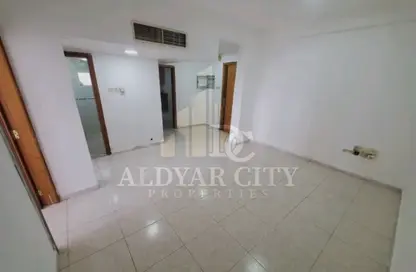 شقة - 2 غرف نوم - 1 حمام للايجار في مساكن كورنيش عجمان - طريق كورنيش عجمان - عجمان