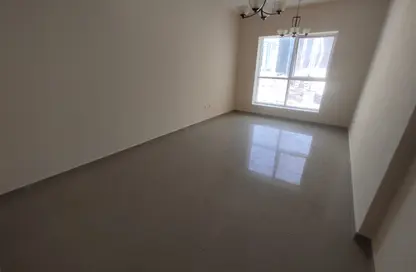 Apartment - 1 Bedroom - 2 Bathrooms for rent in Jamal Abdul Nasser Street - Al Majaz - Sharjah