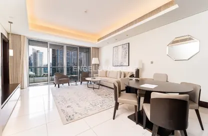 Living / Dining Room image for: Apartment - 1 Bedroom - 1 Bathroom for sale in Burj Lake Hotel - The Address DownTown - Downtown Dubai - Dubai, Image 1