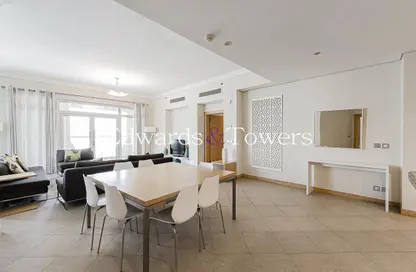 Apartment - 2 Bedrooms - 3 Bathrooms for rent in Al Das - Shoreline Apartments - Palm Jumeirah - Dubai